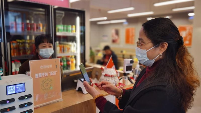 月嫂服务：了解其优缺点，明智选择育儿助手